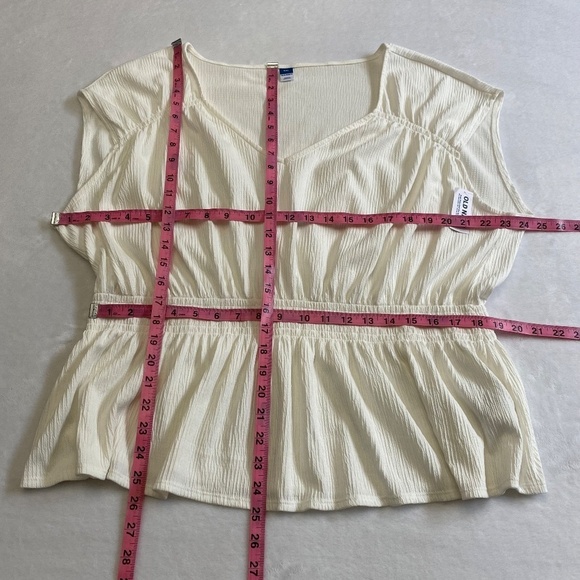 Old Navy Crinkle Smocked Waist, Short Sleeve Blouse, Sea Salt (Ivory), XXL NWT - Picture 9 of 13